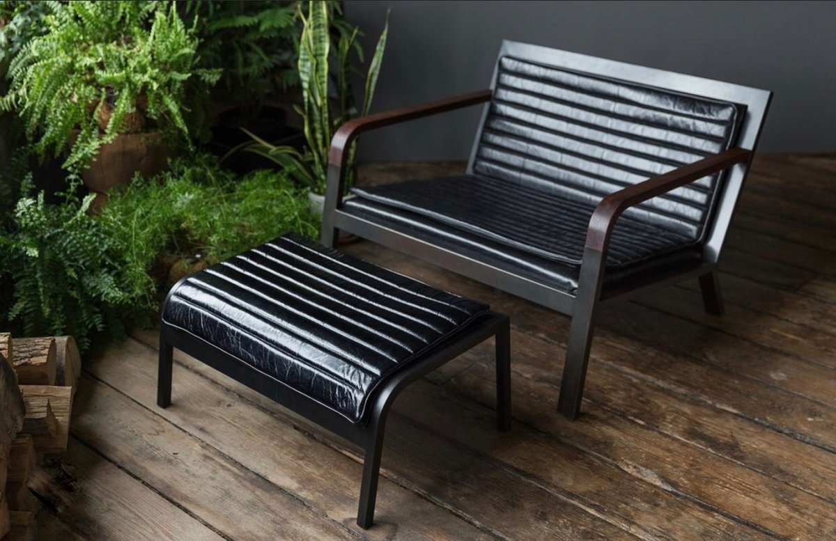 Check out this new piece from <a href="/uhurudesign/">Uhuru Design</a> 😋 it gives off a super sleek #madmen vibe!
#furniture #furnituredesign #design #interior #interiors #interiordesign #interiordesigner #architecture #art #interiorarchitect  #classic #classy #modern #midcenturymodern #midcentury