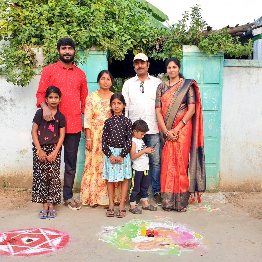 keathamreddy's tweet image. శ్రీమతి ఊరిలో సరదాగా పండుగరోజు..
#Sankranthi #Sankranti #Sankranthi2021