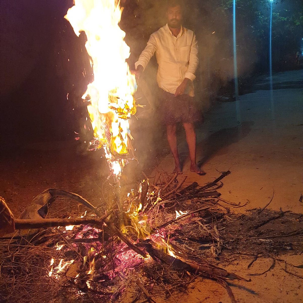 keathamreddy's tweet image. శ్రీమతి ఊరిలో సరదాగా పండుగరోజు..
#Sankranthi #Sankranti #Sankranthi2021