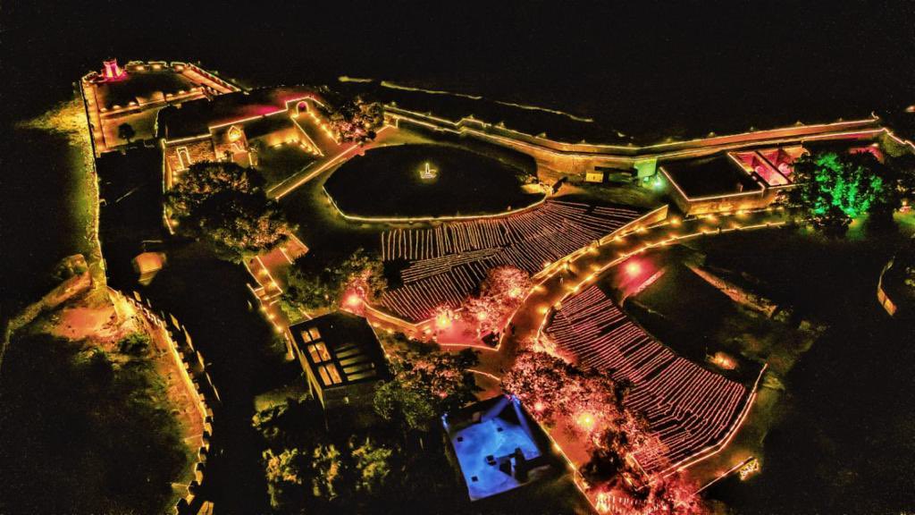 rai_saloni's tweet photo. Sharing some of my favourite night shots of the beautiful island of Diu ✨ https://t.co/RgP4MW96cu