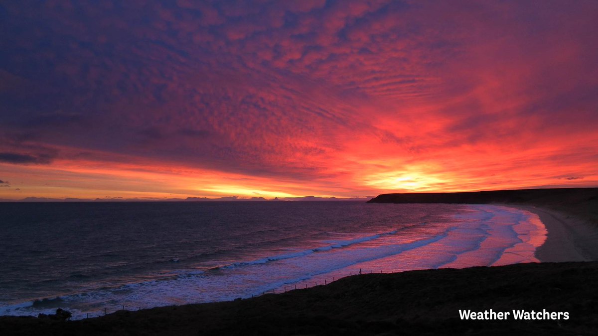 bbcweather's tweet image. Still loving those red skies from this morning. This was taken in North Tolsta, Scottish Outer Hebrides, by #BBCWeatherWatcher 'sy cove'.
