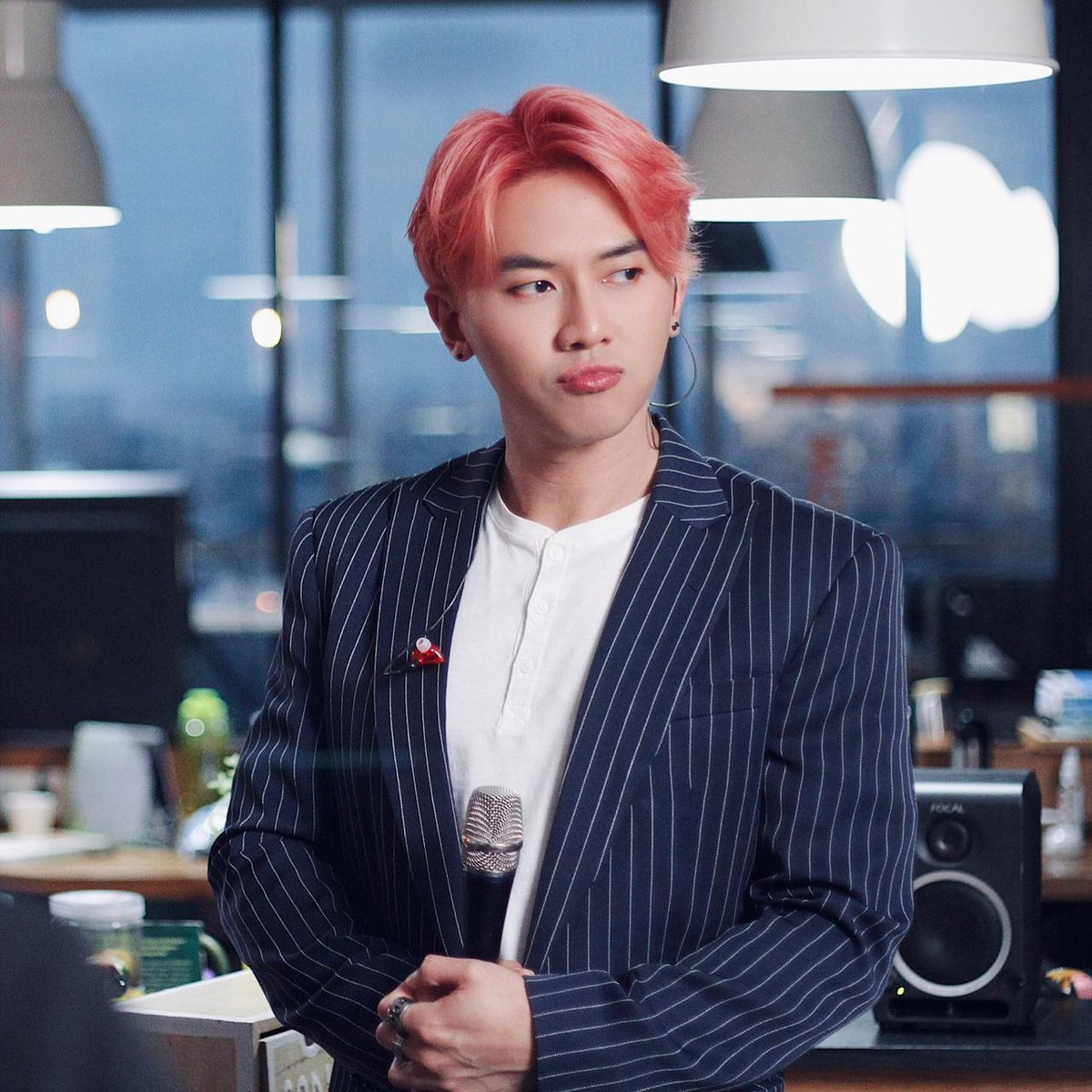 Misiiii rambut baruuu numpang lewat. Good night 🤪

#RafaelTan #RafaelSMASH