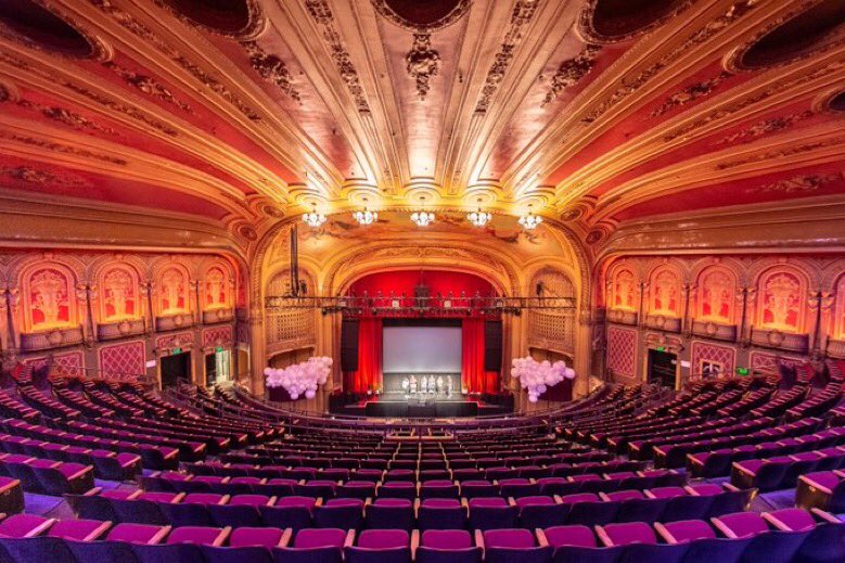 San Francisco became home to a thriving music scene… and as time went by more venues opened and gained prominence as a stop for the great touring musicians of the day. The one that we are focused on for today’s purposes is the Warfield.