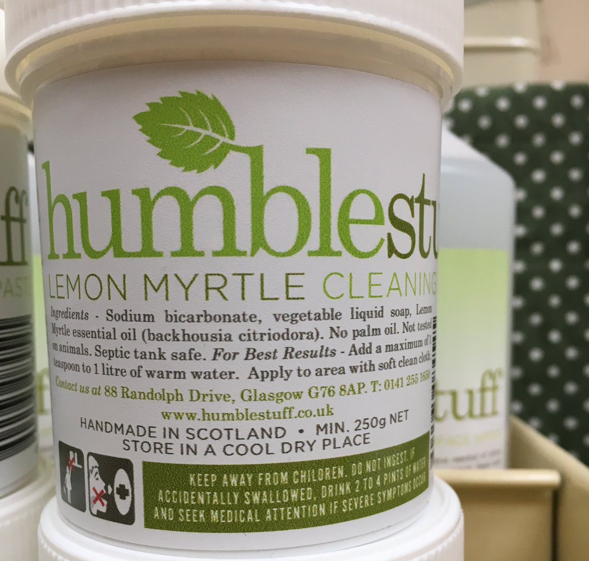 This little pot of cleaning paste can work wonders on lots of different things. From fridges to shower trays and so much in between. Made using palm oil free vegetable soap and Lemon Myrtle essential oil. #wednesdaythought 🍋