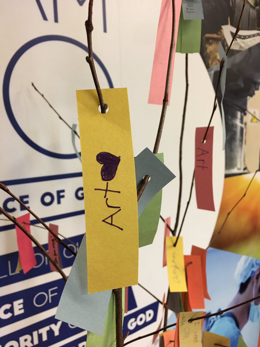 HeritageNL's tweet image. This morning in Chapel, we discussed Bezalel and Oholiab - the builders that God called by name, and gave creativity to, in making the Tabernacle. Students then listed the gifts God has given them to create beauty and decorated our own “Beauty Tree.” #HCSTransform #BeautyMakers