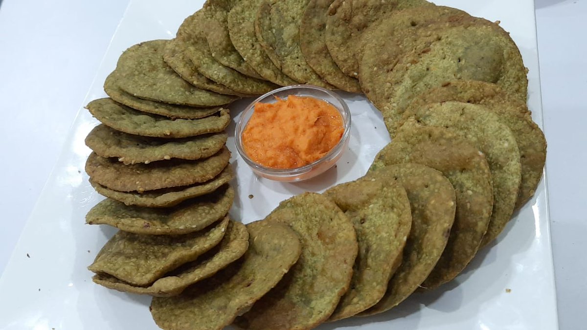 mamtapkitchen's tweet photo. Crunchy Moongdal Papdi healthy tasty and easy to make as a appetizer tea time snacks
https://t.co/QseRdBWNXp
#ruchicookingclass #mamtaskitchen #howtocook #yummyfood #moongdal #papdi #foodlover #onlineclassesavailable #appetizer #snacks https://t.co/PS9IUIi2RV