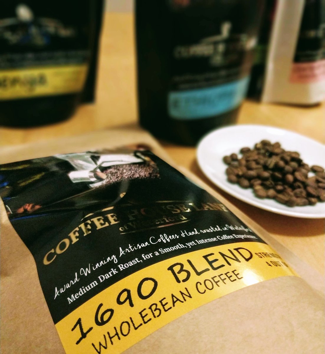 metalmanbrewing's tweet photo. Had a fun chat recently with Mark in @coffeehouselane and some reason, beer and coffee both featured heavily on the agenda....🤔

Time to get to work! 😋

#beer #coffee #coffeebeer #beercoffee #notjustforbreakfast #RandD https://t.co/41RyPsDYpF