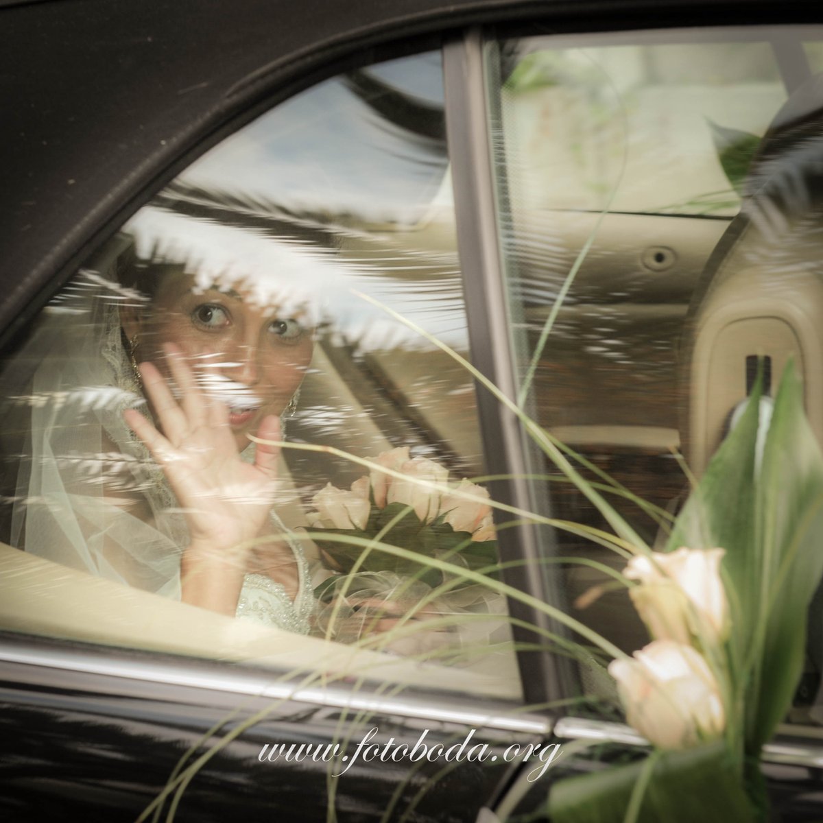 fotobodagranada's tweet photo. Nuestras preciosas novias.... 😍 ¿Te casas? Visita nuestra web https://t.co/OJ0J4wSVyV #FelizMiercoles #Miercoles #Granada #FotoBodaGranada #BodasGranada #Bodas2021 #ComercioLocal #Fotografos https://t.co/NxVvfEotLp