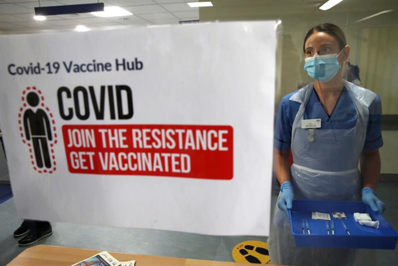 I had my first Pfizer covid vaccine jab today! Joining the fight to beat covid19. Also enjoyed volunteering at the kirkby in ashfield vaccine centre and helping all the lovely people receive there vaccines.