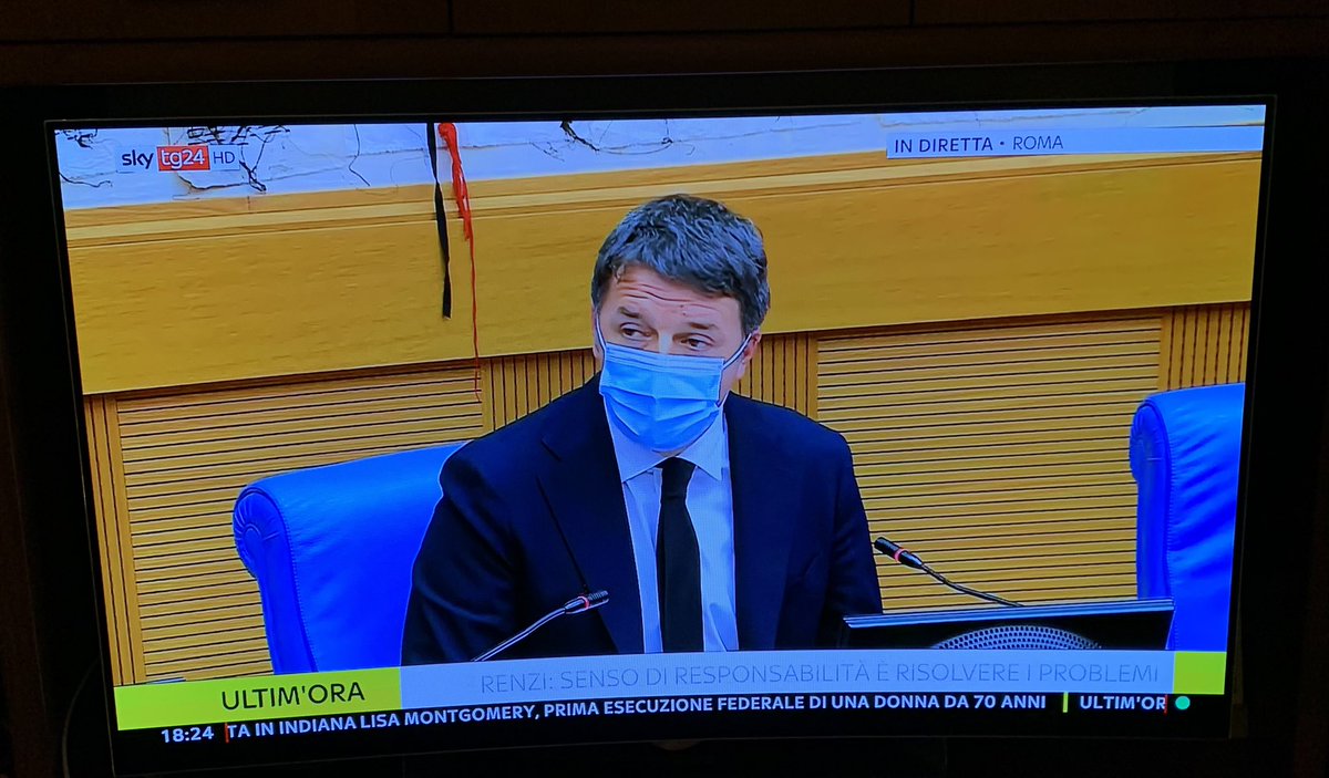 DalaiFlyer's tweet photo. @welikechopin @zdizoro me pare de capì che @matteorenzi stà a lascia la politica https://t.co/LOKYhZzEET