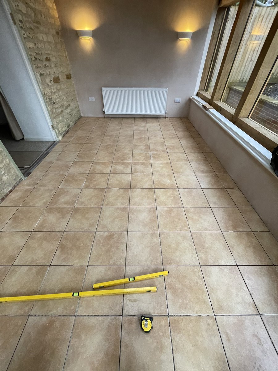 gtaylortiling's tweet photo. Another Transformation 💥 @tilemasteradhes @Rubi_UK_IRE https://t.co/Dff6yvcboy