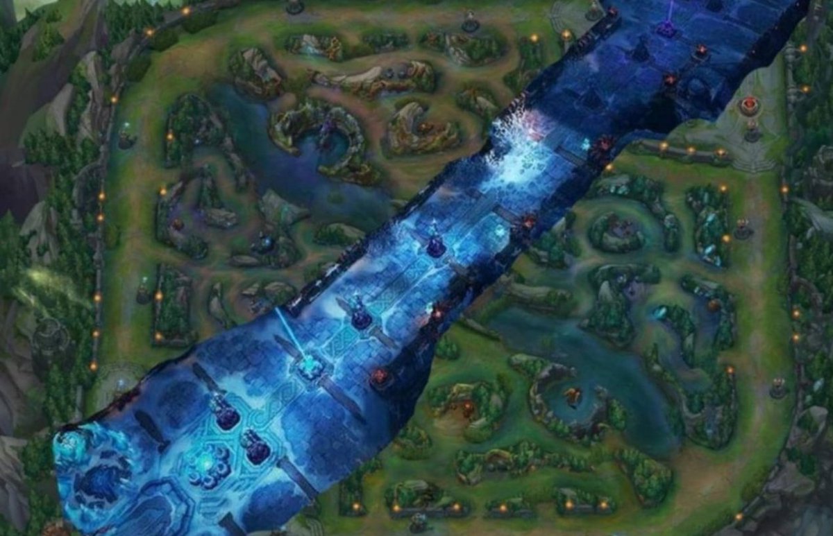 Riot_Kassadin's tweet photo. POV: your teammates after 20 min ingame https://t.co/IsyDF1Ty9U