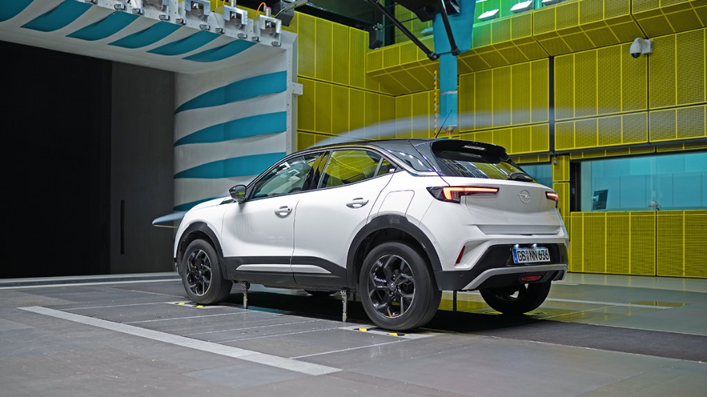 Cutting-edge. The #OpelMokka proves its aerodynamic prowess with a 🌬️ drag factor among lowest in class! All details: s.opel.com/eqv8y