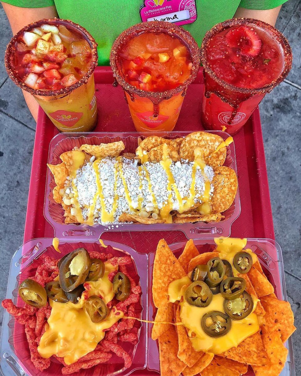 juniorbanuelos's tweet photo. For my San Diego people who live in Chula Vista 🙌🙌🙌 https://t.co/Xyt2ykd5lf