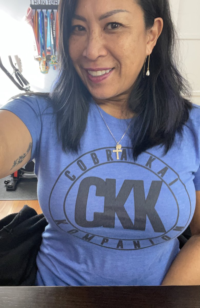 JPRequiro's tweet image. @CobraKaiPod  @brihana25 I went shopping at ckkompanion.threadless.com       New t-shirt, who dis? #CobraKai #OGCobra #WFH earrings by Lahaole Designs #shoplocal #hawaii Tattoo #shorinryu #karate #martialarts #senseipiilani #blackbelt #ikicklikeagirl #thebasicsareeverything