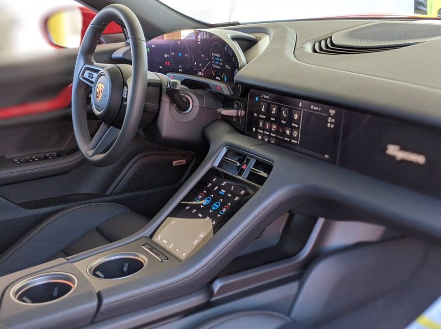 PorscheSouthpnt's tweet photo. Check out this 2020 Carmine Red Taycan 4s and its beautiful Black interior!

#Porsche #PorscheSouthpoint #PorscheTaycan #Taycan4S #Taycan #Durham #Raleigh #Cary #Triangle https://t.co/tbMOh8G1b4