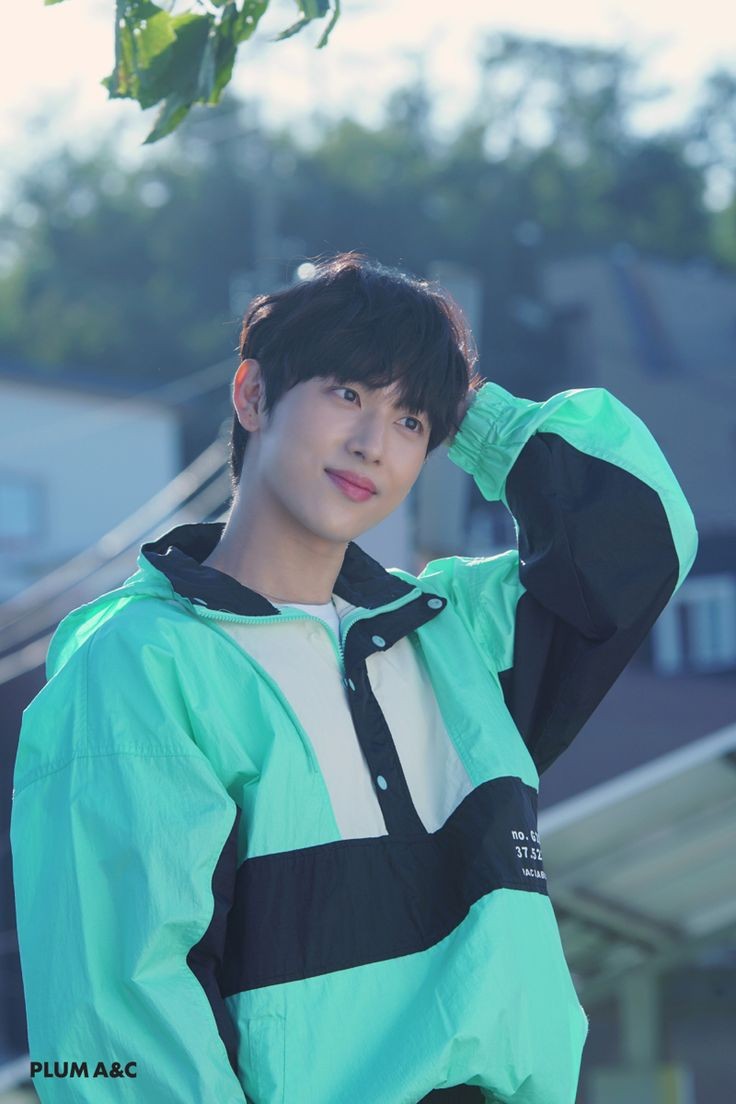 softeoi's tweet photo. Wajah 
Ko Winwin
Om Siwan
Mas Mark Tuan 

SETIPE ㅡ Wajah-wajah manusia yang kalaupun tua ttp bakal gemesin, polos gitu https://t.co/PRm90lVv4x