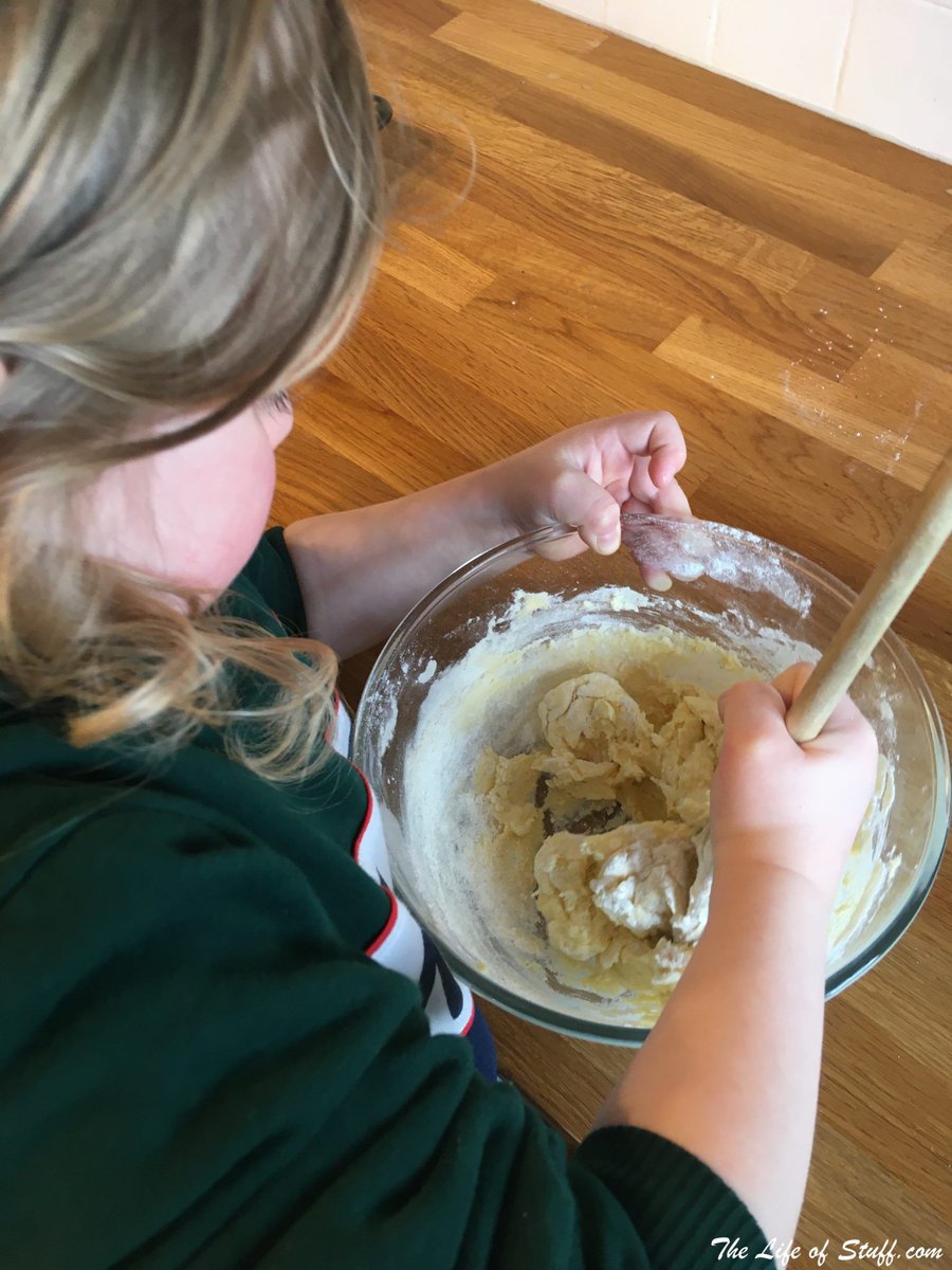 dLifeofStuff's tweet image. Easy Irish Shortbread Cookie Recipe Using 5 Ingredients buff.ly/39lnI3u

#SimpleRecipe #IrishFood #IrishShortbread #CookieRecipe