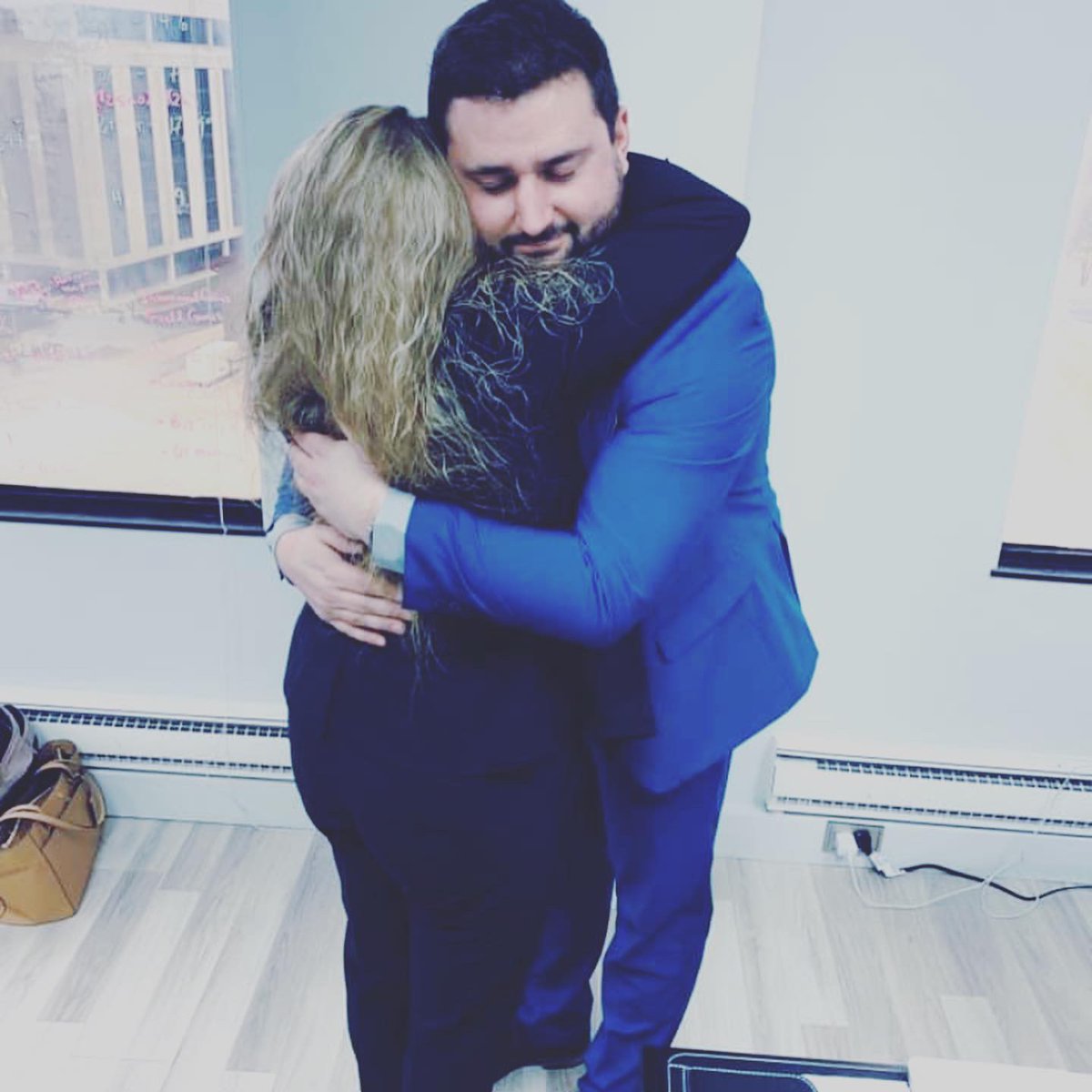 ListowBusiness's tweet photo. “𝐿𝒾𝑔𝒽𝓉 𝓉𝑜𝓂𝑜𝓇𝓇𝑜𝓌 𝓌𝒾𝓉𝒽 𝓉𝑜𝒹𝒶𝓎.” —𝐸𝓁𝒾𝓏𝒶𝒷𝑒𝓉𝒽 𝐵𝒶𝓇𝓇𝑒𝓉𝓉 𝐵𝓇𝑜𝓌𝓃𝒾𝓃𝑔 https://t.co/CD8M0p5dsx