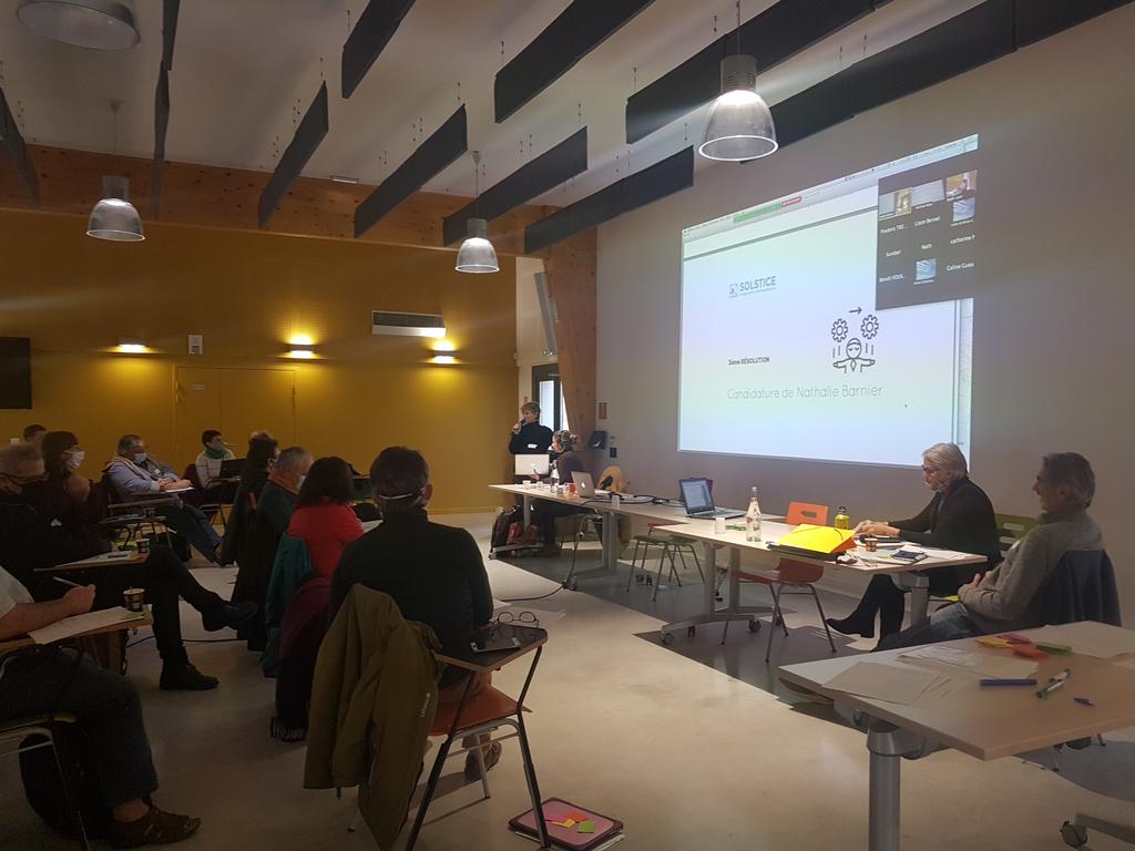 SOLSTICECOOP's tweet image. Agréments de nouvelles et nouveaux associé.es, élections de deux nouvelles administratrices, et résolutions adoptées à l&apos;unanimité, une AG de bonne tenue, mi visio mi pleine presence #viecoop #CAE