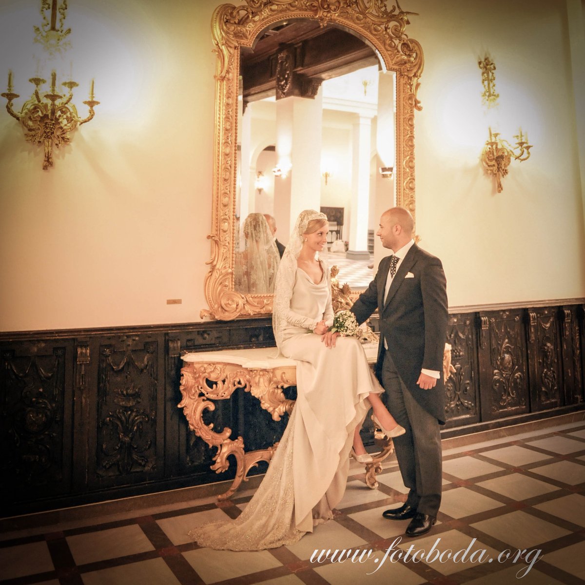 fotobodagranada's tweet photo. Un día así, se merece un recuerdo único y especial. ¿Te casas en Granada? Visita nuestra web https://t.co/OJ0J4wSVyV #BodasGranada #Granada #FotoBodaGranada #Novias #Fotografos #FelizJueves #Jueves #Bodas2021 https://t.co/2YiNUPX5Qu