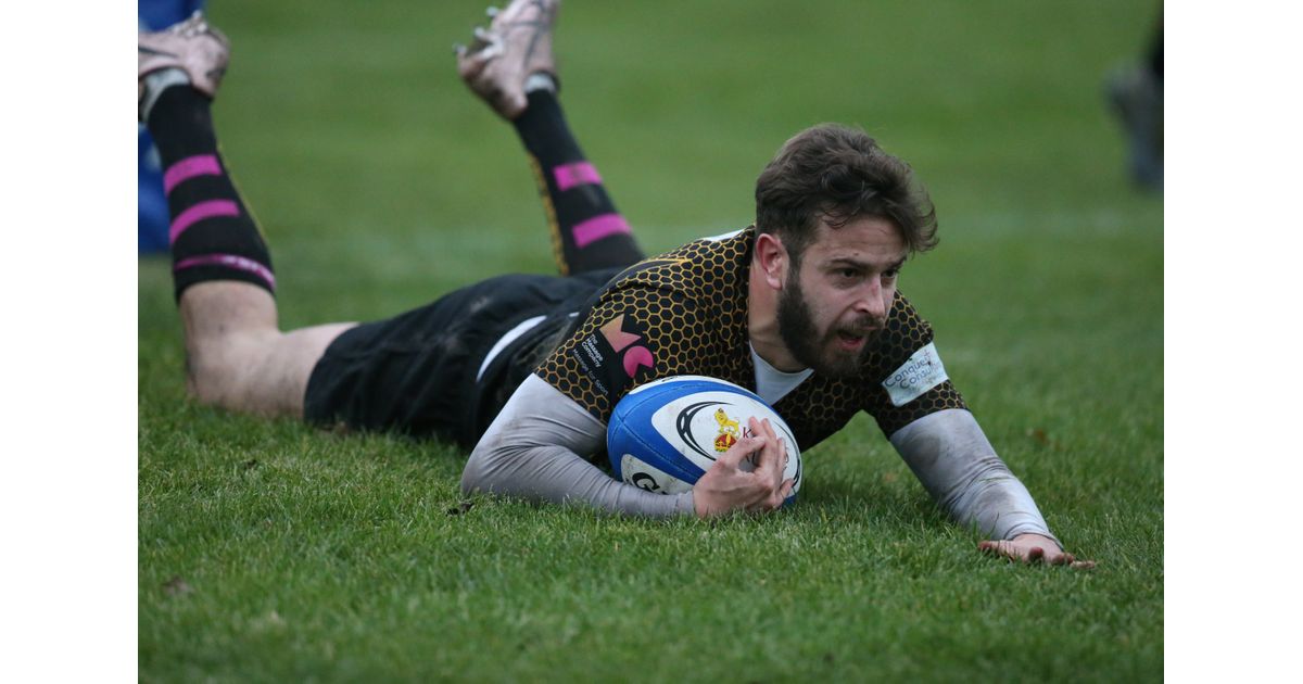 Ash Wright (Coach and Winger)
camberleyrugbyclub.co.uk/news/ash-wrigh…