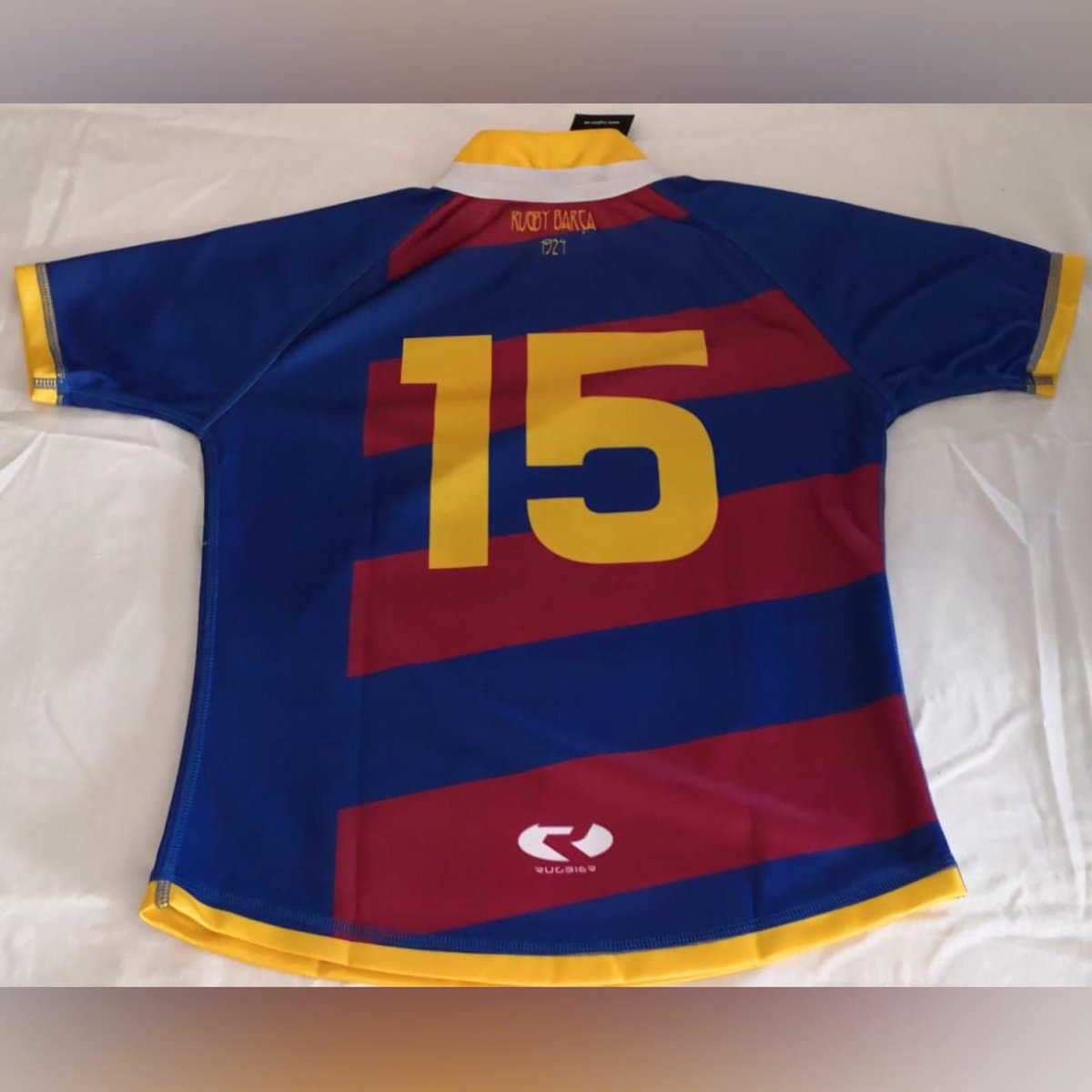 RugbierEurope's tweet photo. Nuevas equipaciones para unos pequeños grandes cracks del Rugby Barça.

@avrfcb

#EquiposRugbier https://t.co/aN9GCtX7YV