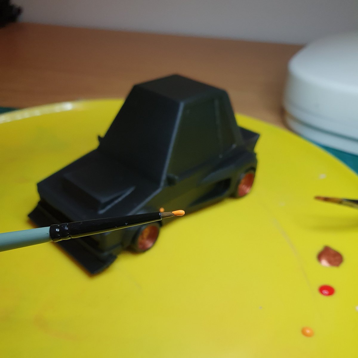 petrpulpan's tweet photo. paint job in progress...
#3dprinted #eatsleepshift 😀 https://t.co/5C4KFcWoTH