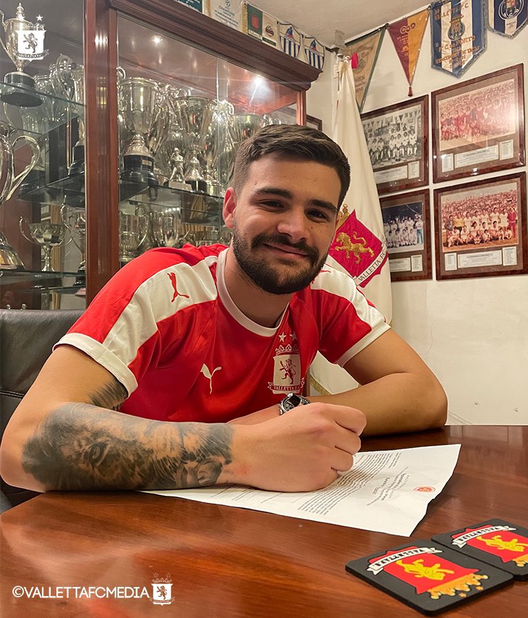 Vallettafcclub's tweet photo. ๐ข OFFICIAL๐ข
ITALIAN ๐ฎ๐น MIDFIELDER DAVIDE PAGLIA JOINS VALLETTA FOOTBALL CLUB
Valletta Football Club is delighted to announce the official agreement of terms with 20 year old midfielder Davide Paglia.
#ForzaVallettaCity โช๏ธ๐ด
#NotForEvery1 ๐ฆโค๏ธ
#Davide๐ฎ๐น https://t.co/zEmnSodH1R