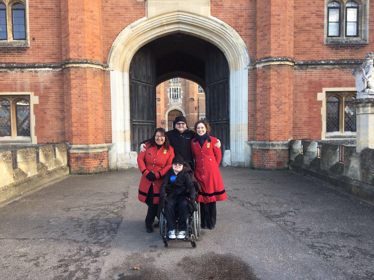 bcheritagetours's tweet photo. Nostalgia from January 2018-Guests having fun at #HamptonCourtPalace #customtour #uniquetour #funtour #funguide #greatguide https://t.co/Yi0VBYE7jd