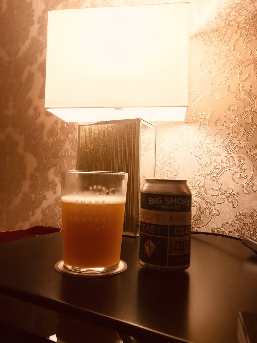 gan_aithreachas's tweet photo. #secretmachine the new beer by @bigsmokebrew for January’s #beercollective so new it’s not on @untappd yet. Looks great in the glass lots of peach flavours and sweet oranges. Not surprisingly given the use of Azacca but this is very much like a double Fruju #shareingoodcompany https://t.co/4EegbcPYxN