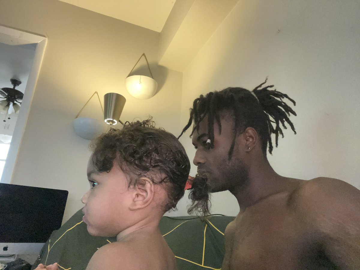 stephenBpetty's tweet photo. @BossyGyall_ $mannieT890 yooo if you’re bein fr, I’m ab to get my son the best late bday present ever🥲😊 https://t.co/Ykd5npl4JL