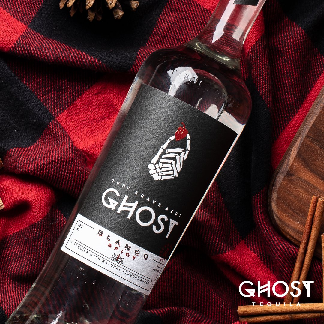 A bottle of GHOST is a lot like a flannel shirt: it keeps you warm, goes great with everything and your significant other is always trying to steal yours. Happy flannel season, amigos. https://t.co/JM4uIFZYKm