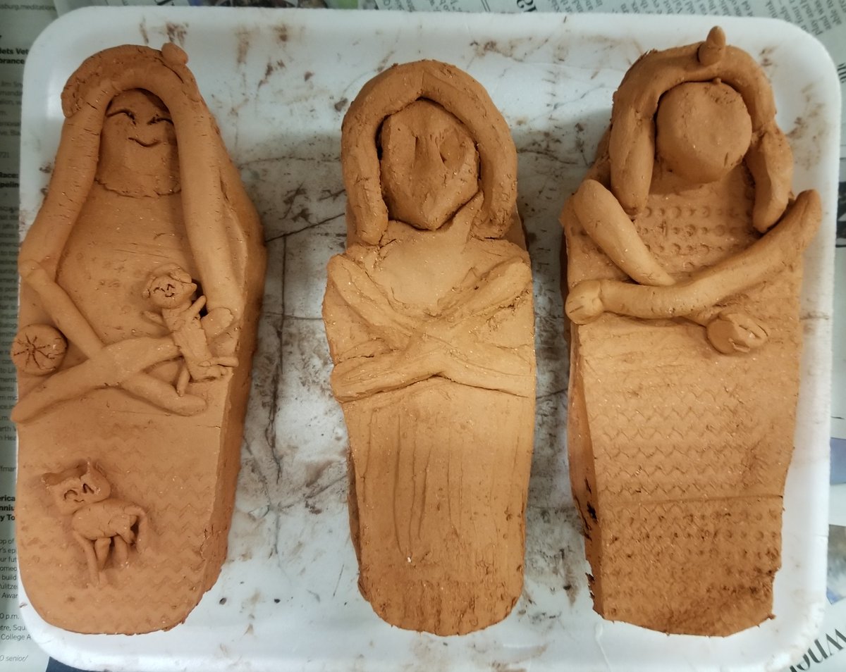 msbeamart's tweet photo. BREAKING NEWS: A previously undiscovered cache of sarcophagi has been unearthed on the @Browne_Academy campus in Alexandria (Virginia). Fifth grade students will be glazing these ancient artifacts tomorrow! https://t.co/8oW3HUWPpu