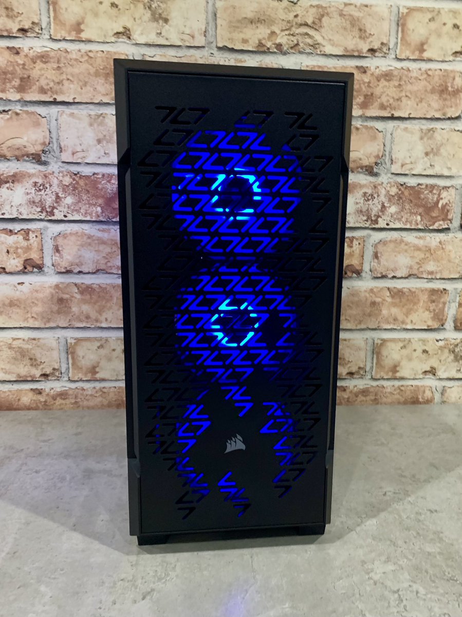 PC_Custompcs's tweet image. 1 of 2 Builds finally finished this week! AMD 3700x, Asus ROG B450, 16gb Corsair Vengeance RGB Pro 3600mhz, 500gb WD Blue NVME, Gigabyte RTX 2070 Super OC, Corsair ICUE 220T #PCPCs #CustomPCbuild #GamingPc #Amd #Ryzen7 #3700X #2070Super #fps