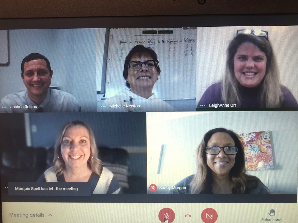 MathTechGuy's tweet image. I enjoyed hearing the advice these amazing educators shared at #innovatewcs this morning. @TechyColbert @WCS_TechDept