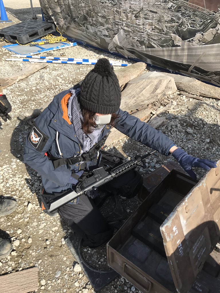 I met really cool people in Japan thanks to the game and posting screenshots on Twitter.They invited me to my very first "sabage" (airsoft game). Despite my already failing health, it was one of the coolest experiences in my life. I lost most pictures, though (-_-').