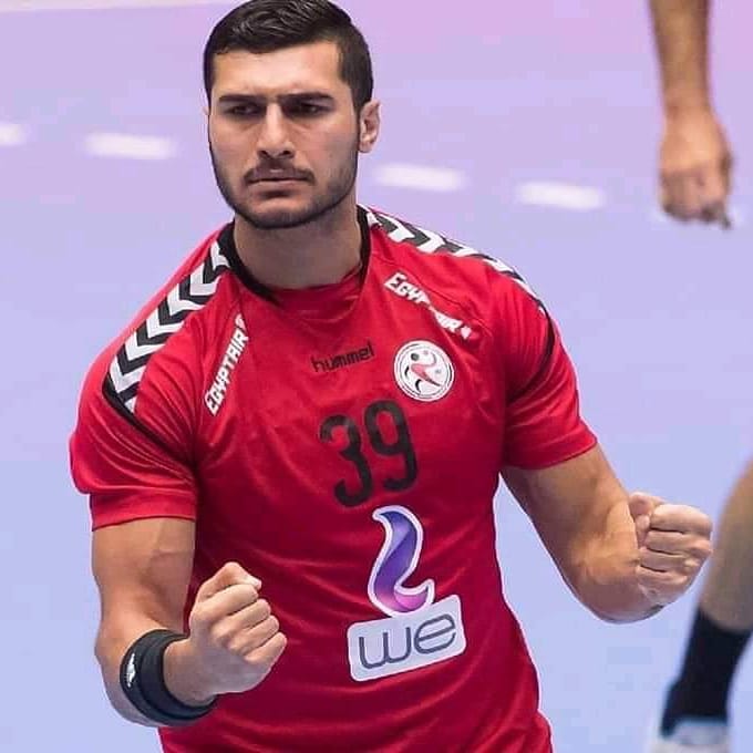AlaaElfar19's tweet photo. تمت اول خطوه بنجاح 💜
Man of the match : Yahia Elderaa 💜🌸 https://t.co/TNn0qQkiqt