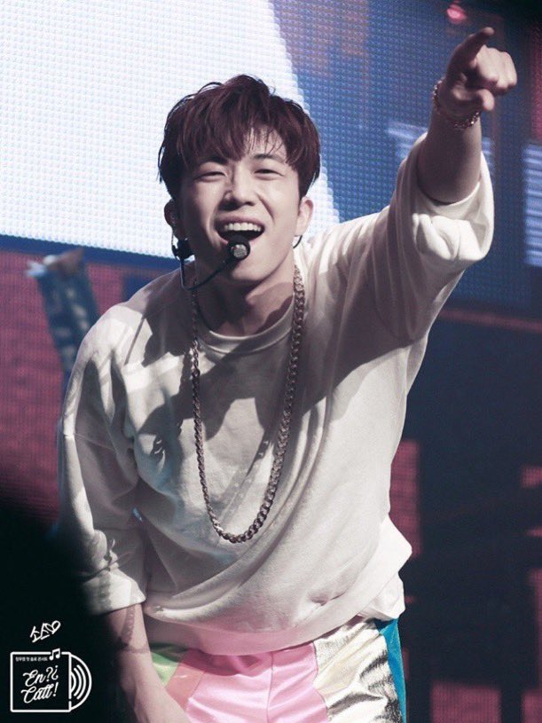 Jang Wooyoung. 张佑荣Zhang You Rong. 佑You comes from 保佑BaoYou which is to be blessed/protected (usually from the Heavens), while 荣Rong could be from 光荣GuangRong (glory/honour) or the idioms 欣欣向荣XinXinXiangRong which means to thrive or 引以为荣YinYiWeiRong which-