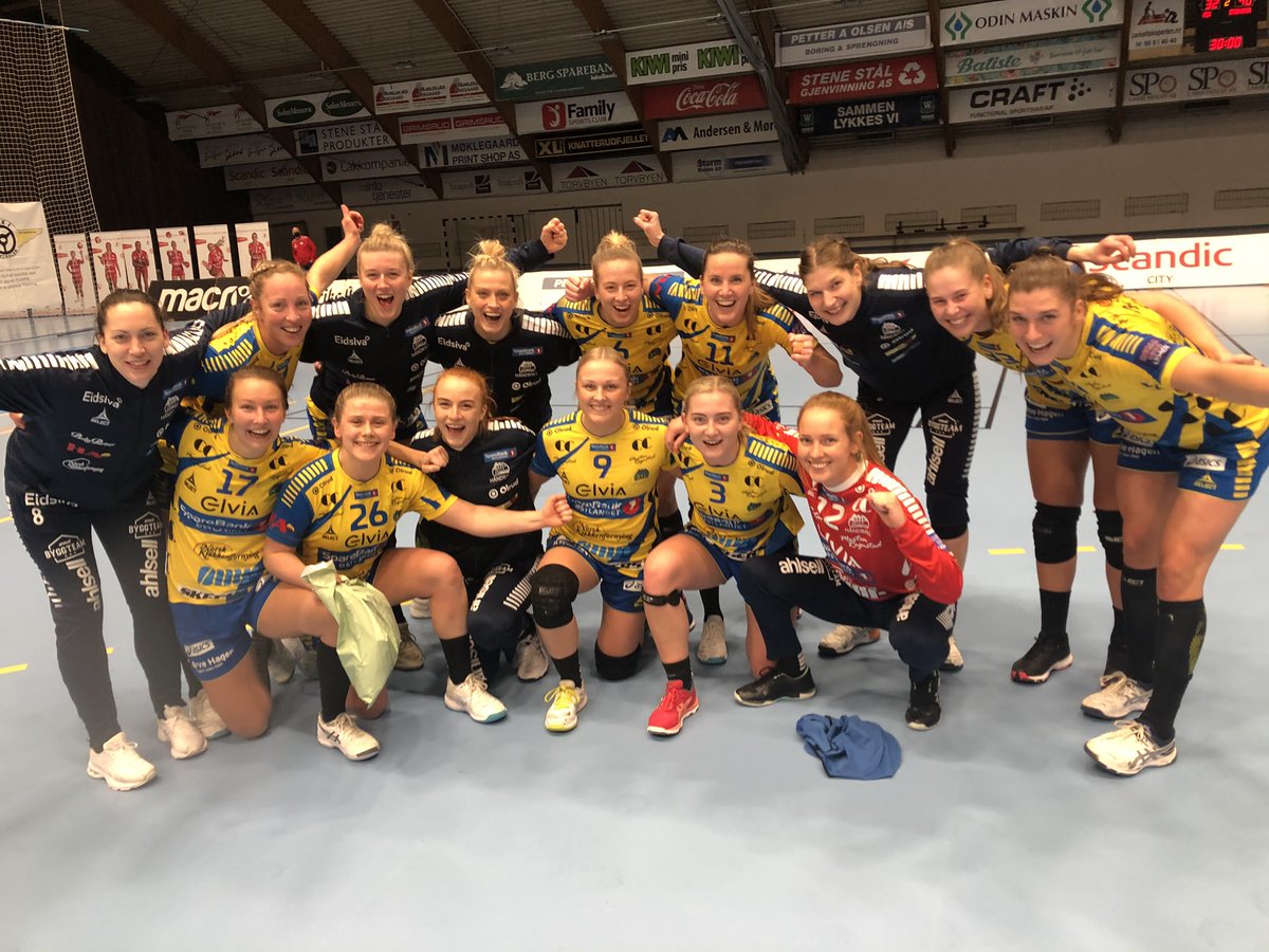 Ubeseiret etter 12 kamper i Rema 1000 ligaen👊🏼👊🏼
Vi vinner til slutt med 8 mål 32-40 i Fredrikstad 👌