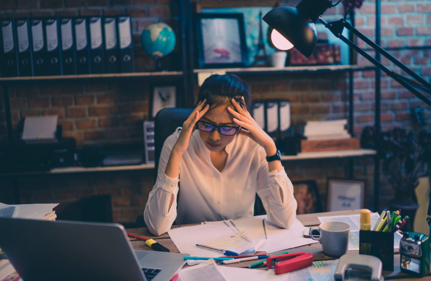 RobynWise1's tweet photo. Keeping employees motivated can be difficult. Learn how sales managers can identify and reduce sales workplace stress to keep morale and performance high. #Xactly https://t.co/cpE8RQVVlF https://t.co/AeGHp3Tfnt