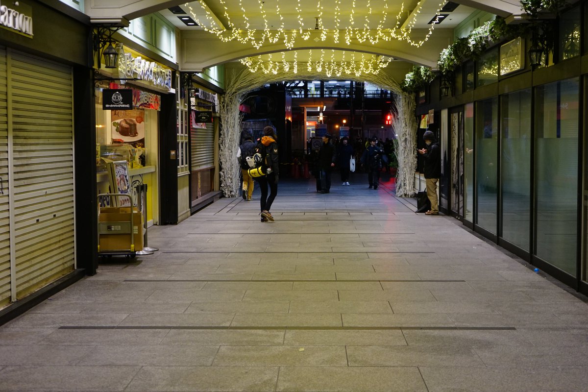 March 2018. My heart is broken. We're leaving Japan because of my health issues. Goodbye shots are in order. We go to Odaiba, Tokyo's "New York like" area. A week before leaving, we wait until 1 a.m. and roam around Akihabara, making sure to not disturb anyone. Pics happen.