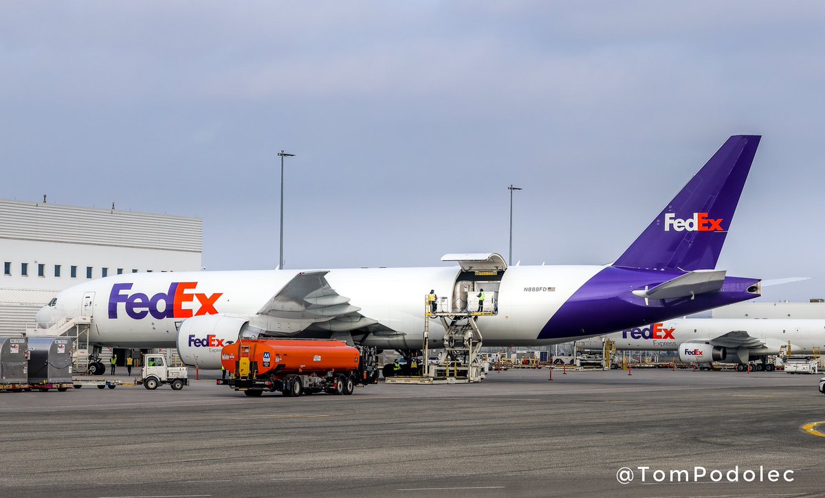 TomPodolec's tweet photo. PHOTOS More Moderna #CovidVaccine arrived in Toronto on board FedEx #FX25 from Paris. They will be distributed to Canadians in the coming days.
N888FD Boeing 777-FS2 https://t.co/S9sq2wjh0K