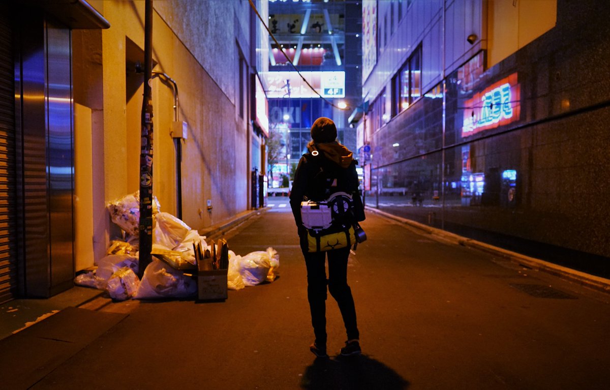 March 2018. My heart is broken. We're leaving Japan because of my health issues. Goodbye shots are in order. We go to Odaiba, Tokyo's "New York like" area. A week before leaving, we wait until 1 a.m. and roam around Akihabara, making sure to not disturb anyone. Pics happen.