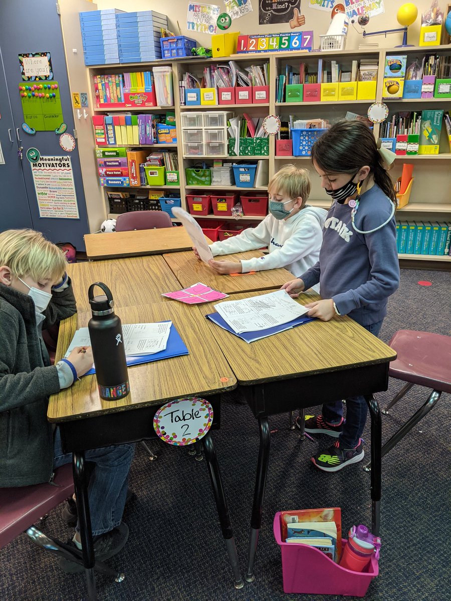 HeislerTeresa's tweet photo. Round Robin during Daily Math Review
#CVrelentless@Crestview2 https://t.co/mqFn0LkN6h