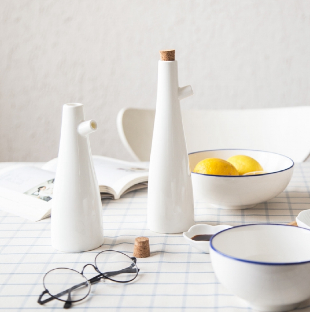 SaucerMy's tweet photo. Mediterranean Style White Storage Bottles #kitchendecor #art https://t.co/EYB8CIUbFm https://t.co/blJUCu8QSa