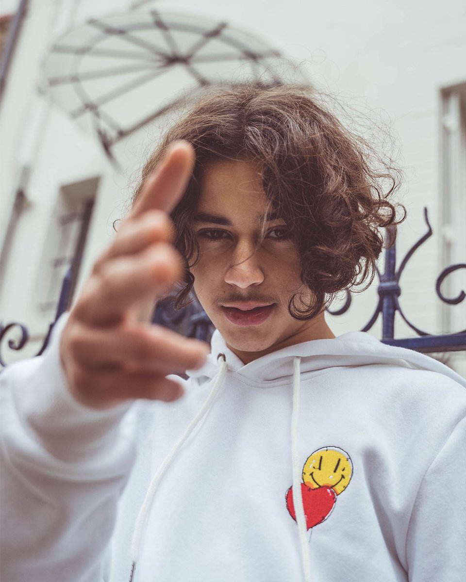 Un grand bravo à @honysky_ vainqueur de l’épisode 3 de la formule 🏆🧪

On vous balance le clip bientôt, restez branché ! 🔌

#laformules1e3