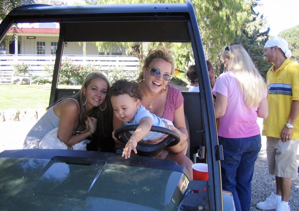 Britney being the best step mom-a short thread