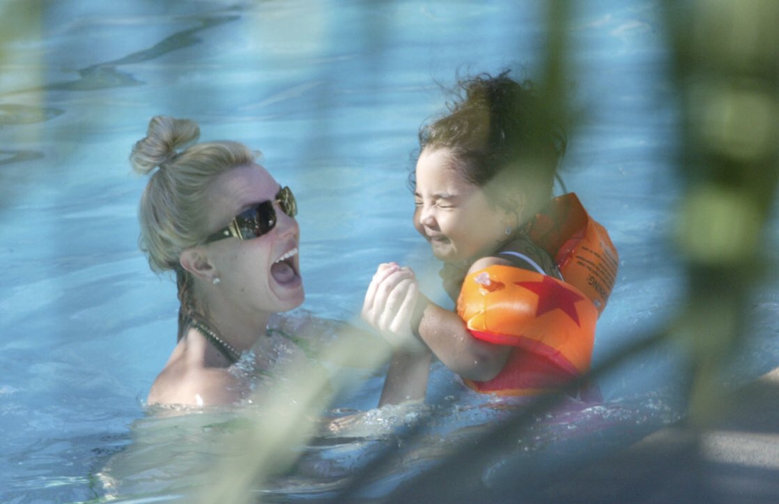 Britney being the best step mom-a short thread