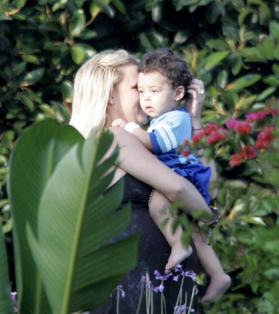 Britney being the best step mom-a short thread